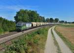 193 212 mit einem Getreidezug am 27.08.2015 bei Langenisarhofen.