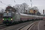 193 208 mit dem Rheingold durchfährt Minden(Westf.) 2.1.2016