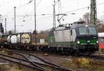 Am 28.12.2016 kam die 193 249-0 von der RTB CARGO (ELL) aus Richtung Magdeburg nach Stendal und fuhr weiter in Richtung Braunschweig .