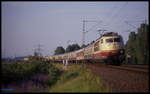 103193 hatte am 2.7.1991 um 19.26 Uhr auf der Fahrt in Richtung Osnabrück bei Bohmte den IC 83s Karolinger am Haken.