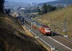 120 130 mit IC nach Süden. Im Hintergrund Fulda (6.8.1988).