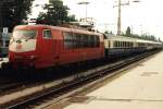 103 129-3 mit EC 147 Schiphol-Kln Hbf auf Bahnhof Emmerich am 22-07-1994. Bild und scan: Date Jan de Vries. 