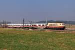 103 245 mit IC 73943 bei Mammendorf (03.04.2009)