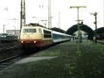 103 184-8 mit IR 2649 Aachen-Magdeburg auf Krefeld Hauptbahnhof am 26-08-1997. Bild und scan: Date Jan de Vries.