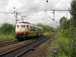 DB 103 184-8 mit einem TEE-Rheingold Wagen in Oberkassel am 8.8.2011