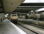 103 122-0 im Hauptbahnhof Mnchen 1987