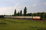 Die 103 113 zog am 28.05.2012 den IC2417 von Flensburg nach Kln. Hier in Langenfeld. (Bild bearbeitet)