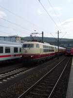 103 184-8 steht am 02.06.11 mit einen Sonderzug in Heidelberg Hbf 