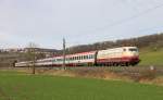 Nachdem  Hundertdrei Zwofünfundreißig  an den Wochenende fast schon ein Stammgast auf der Filsbahn geworden ist, kam am 14. Februar 2013 die zweite Frankfurter 103 in Form von 103 113 zum Zuge. Mit IC 119 am Haken passte ich die Lok mit den kürzeren Führerständen bei Uhingen ab.