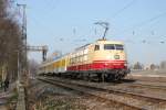 103 222 mit Messzug kurz vor der Siebenbogenbrücke bei Fürth.