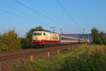 Der IC 118 am 3.10.2014 mit der  obligatorischen Verspätung , diesmal mit 103 235 und +19 in Gau-Algesheim