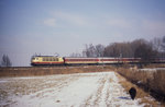 103173 ist hier am 21.1.1996 um 10.52 Uhr mit dem IC 621 am Ortsrand von Hasbergen in Richtung Münster unterwegs.