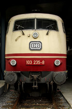 103 235-8 unterm Dach des DB Museum Koblenz am 4 Juni 2016.