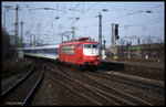 103144 verläßt am 21.2.1998 um 10.51 Uhr mit dem Interregio 2310 die Hohenzollernbrücke in Köln und fährt in Köln Deutz ein.