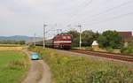 211 030-2 fuhr am 21.07.18 den Störtebeker-Express von Saalfeld durch Etzelbach nach Bergen auf Rügen.