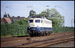 110422 durchfährt solo am 9.7.1993 um 17.35 Uhr den Bahnhof Rinkerode in Richtung Münster.