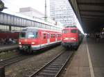 Retro Treffen...Ein 420 als S9 nach Wuppertal und eine 110 mit RE 1 nach Dortmund stehen gemeinsam in Essen.