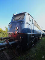 Anfang September 2021 stand im Außenbereich des Eisenbahnmuseums in Koblenz die 1964 gebaute Elektrolokomotive E10 348.