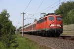 110 473 pendelte am 06.06.2010 mit den RE´s zwischen Hannover und Wolfsburg  hier mit dem RE 14615 auf dem Weg von Hannover HBF nach Wolfsburg HBF aufgenommen zwischen Leiferde und Gifhorn