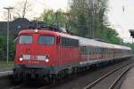 110 508 zog am 1.5.12 einen RE 1 Ersatzzug durch Mlheim-Styrum.
