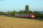 110 416 schiebt den RE 19558 Radexpress Enztler (Stuttgart - Bad Wildbad Bahnhof) durch das Enztal hinauf.