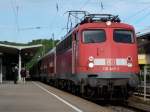 110 446 steht am Morgen des 21.05.13 in Tbingen Hbf mit ihrem IRE nach Stuttgart zur Abfahrt bereit!    