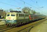 110 379 mit SE 34507 (Uelzen–Kreiensen) am 25.01.2000 in Celle