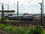 E10 348 mit blauen Kanzelwagen  am 14.06.14 in Koblenz Lützel von einen Öffentlichen Fotopunkt aus Fotografiert