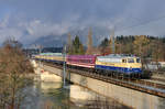 110 383 mit dem Krokus Express am 25.02.2017 bei Brixlegg.