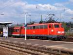 BR 110 400-9 am 06.05.07 mit RB 37158 aus Donauwrth auf Gleis 5 des Aalener Bahnhofs.