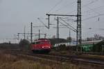 Trotz des miesen nass alten Wetters zog es mich für die 110 491 für eine halbe Stunde an die Strecke. Hier fährt sie Lz durch Grevenbroich gen Köln. Sie hat vorher den Alpenexpress nach Venlo gebracht.

Grevenbroich 28.01.2018