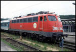 Elektrolok 110291 mit RB am 31.5.2001 im Bahnhof Treuchtlingen.