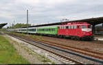 110 459-5 führte Pilger von Magdeburg Hbf zurück nach Rosenheim und wurde bei der Fahrt durch den Bahnhof Köthen auf Gleis 4 fotografiert.

🧰 Gesellschaft für Fahrzeugtechnik mbH (GfF)
🕓 7.5.2023 | 16:23 Uhr