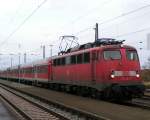 E-Lok 110 462-9 steht im Bahnhof von Norddeich zur Abfahrt bereit. 08.11.07
