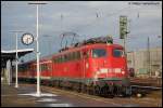 110 503-0 ist soeben mit ihrer RB 37158 aus Donauwrth auf Gleis 5 des Aalener Bahnhofs angekommen, aufgenommen am 29.12.07.