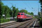 110 508 bringt zur Mittagszeit des 12.05.08 RB 37154 von Donauwrth nach Aalen, aufgenomen bei der Durchfahrt durch den Hp Hofen(b Aalen). Am Zugschluss luft 110 425 abgebgelt mit.