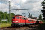 110 483-5 ist mit einer RegionalBahn nach Aalen unterwegs. Aufgenommen bei der Ausfahrt aus Goldshfe am 21.Juni 2008.