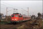 Die Dortmunder 110 426 (9180 6110 426-4 D-DB) schiebt eine RB59  HELLWEGBAHN  nach Soest. Nchster Halt ist Dortmund-Slde. (01.12.2008)

