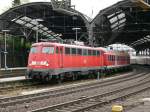 110 415-7 verlsst den Aachener Hbf in Richtung Kln. Aufgenommen am 30/04/2010.