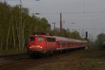 110 410-8 mit der RB35 nach Wesel bei der Einfahrt in Dinslaken am 08.04.2011