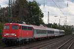 Die 110 457 zieht am 18.9.11 einen Sonderzug durch Dsseldorf-Angermund.