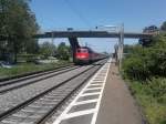 Am 28.05.2012 hatte 110 480-1 die Aufgabe den Pilgerzug nach Loudes (F) auf dem Deutschen Abschnitt zu fhren. Hier ist sie grade mit dem Zug in Orschweier.