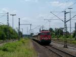 Hier fhrt am 13.07.13 der Sonderzug zur  Abschiedsfahrt  der 110 446 in den Bahnhof Kornwestheim Pbf ein.