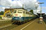 110 366 mit RE 24355 (Hamburg–Uelzen) am 16.10.1999 in Uelzen