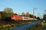 110 469-4 fuhr am 13.11.2013 mit dem IC 1936 von Emden nach Köln, hier in Eisinghausen bei Leer.