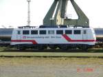 Die 110 511-3 stand Donnerstagmorgen im Seehafen Rostock. Am frhen Nachmittag brachte sie ihren Gz nach Lbbenau. 25.5.06