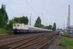 E10 1239 mit dem DPE 92676 von Dsseldorf nach Basel in Roisdorf am 27.05.2012