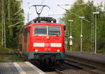 111 191 DB kommt mit dem RE4 von Dortmund-HBf nach Aachen-Hbf und kommt aus Richtung Neuss-Hbf,Mönchengladbach-Hbf,Rheydt-Hbf,Wickrath,Beckrath,Herrath und fährt in Erkelenz ein und