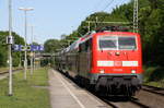 111 093 DB  kommt mit einem RE4 Verstärkerzug von Düsseldorf-Hbf nach Aachen-Hbf und kommt aus Richtung