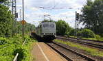 111 222 und 111 215 beide von  Railadventure kommen ein Güterzug von Aachen-West nach  Rheydt-Gbf und kammen aus Richtung Aachen-West,Laurensberg,Richterich, und fuhren durch Kohlscheid in Richtung Herzogenrath,Mönchengladbach.
Aufgenommen vom Bahnsteig 1 in Kohlscheid. 
Bei Sonnenschein und Wolken am Nachmittag vom 21.6.2018.